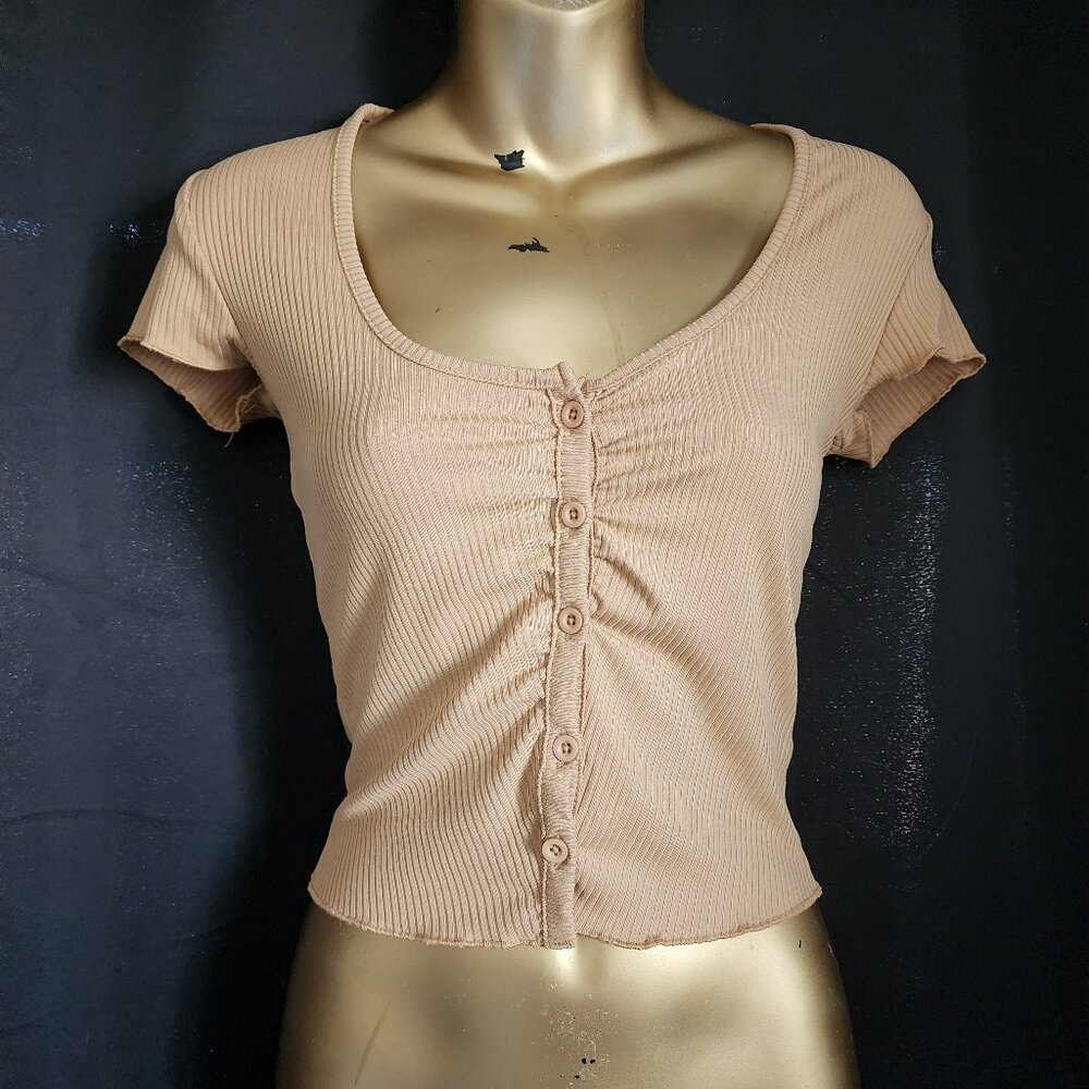 🍂3/$10🍂 Button Down Ribbed Crop Top - Picture 2 of 7